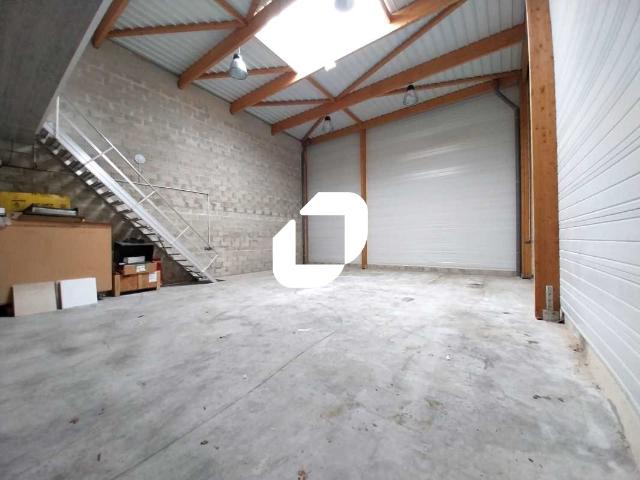 Local Commercial location à Rambouillet, Gazeran