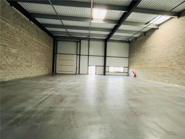 Local Commercial vente à Saint-Nazaire, Donges