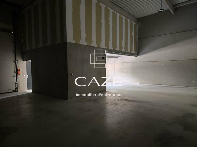 Local Commercial vente à Bordeaux, Carbon-blanc