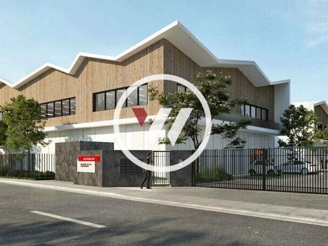 Local Commercial vente à France métropolitaine, Montmagny