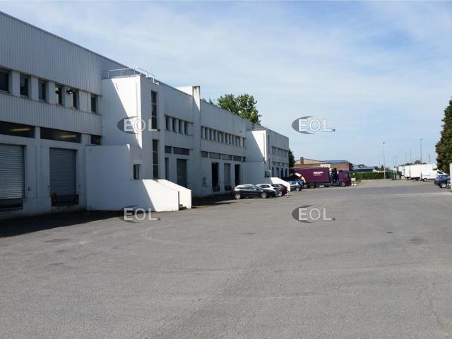 Local Commercial location à Lille, Lesquin