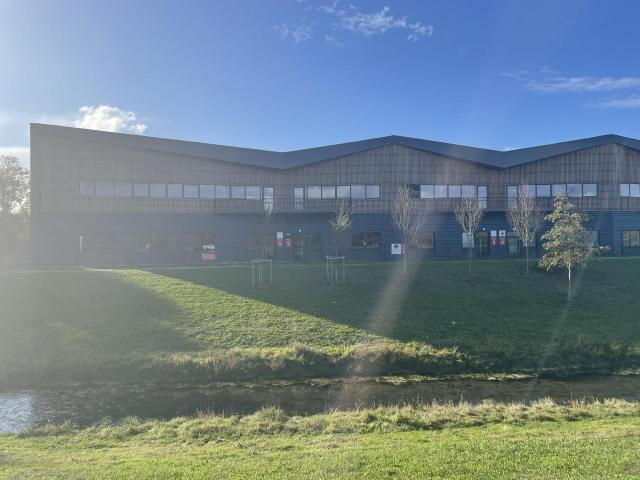 Local Commercial vente à Melun, Moissy-cramayel