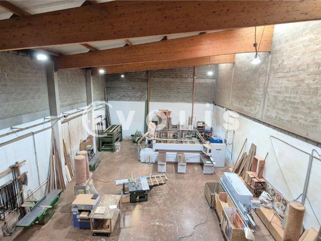Local Commercial vente à Pontault-Combault, Seine-et-Marne
