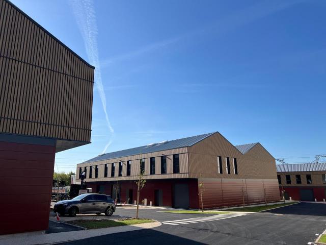 Local Commercial vente à Marcoussis, Essonne