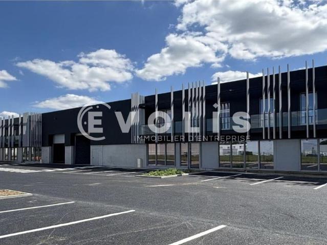 Local Commercial vente à Parc d'activités Les Marlières, Avelin