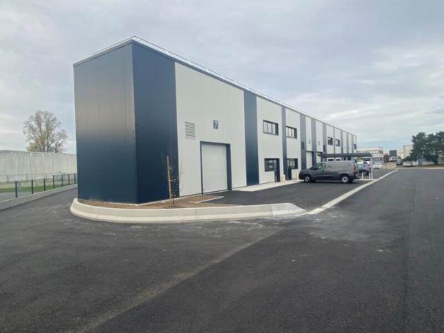 Local Commercial vente à Bordeaux, Blanquefort