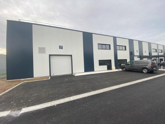 Local Commercial vente à Bordeaux, Blanquefort