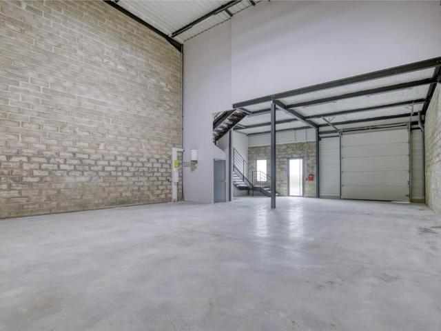 Local Commercial vente à Pontoise, Persan