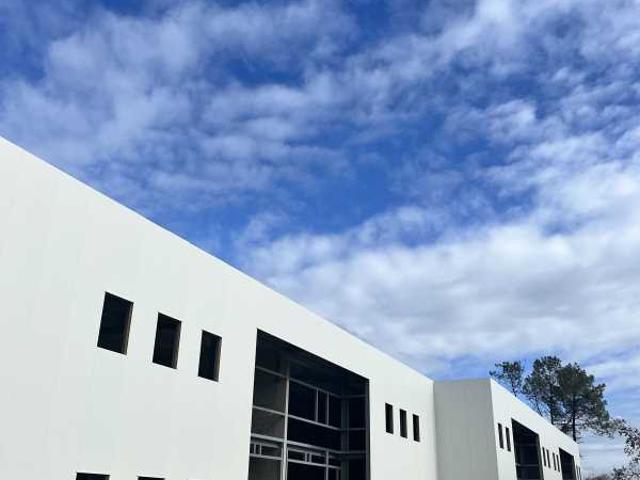 Local Commercial vente à Saint-jean-d'illac, Gironde