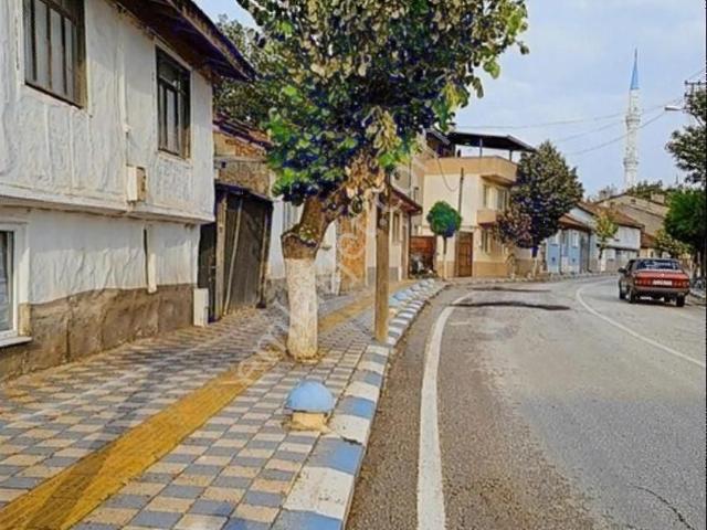 Pazaryeri içerisinde satılık Villa