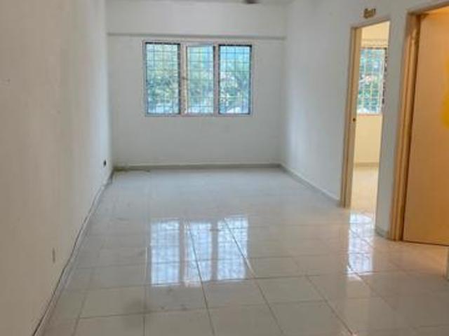 Apartment for sale in Kajang, Langat