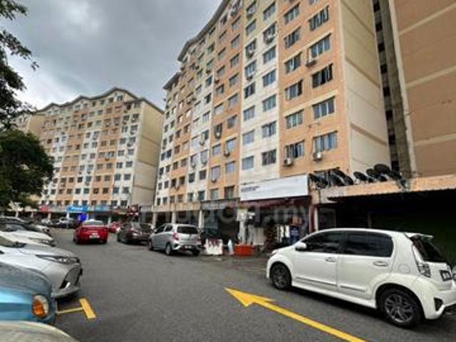 Apartment for sale in Kajang, Langat
