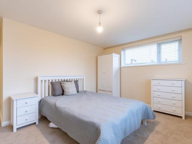 Room for rent in Caldecott, Dromore
