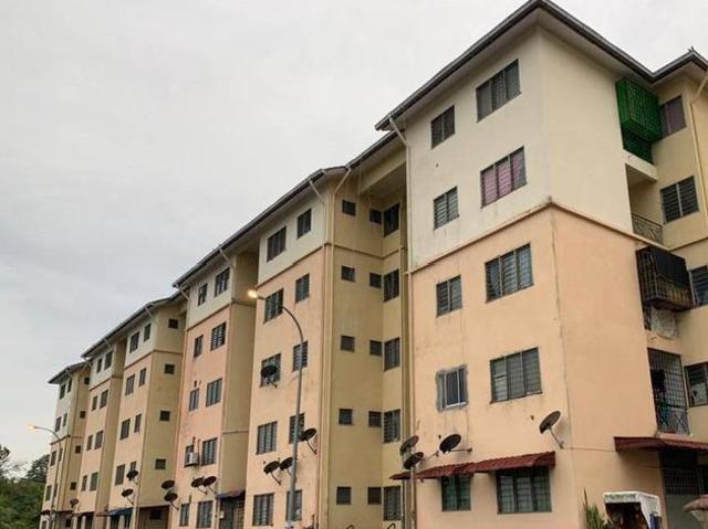 Apartment for sale in Sendayan Village, Negeri Sembilan