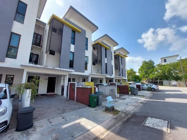 Townhouse for sale in Nilai, Negeri Sembilan