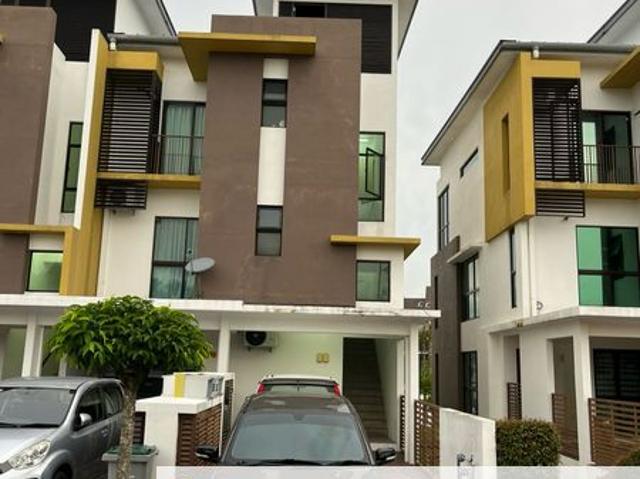 House for sale in Kota Seriemas, Nilai