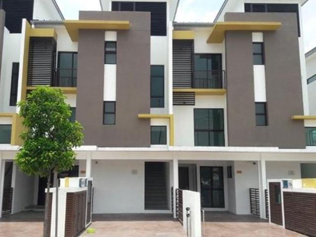 Townhouse for sale in Nilai, Negeri Sembilan