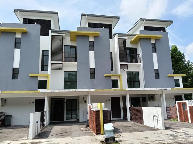 Townhouse for sale in Nilai, Negeri Sembilan
