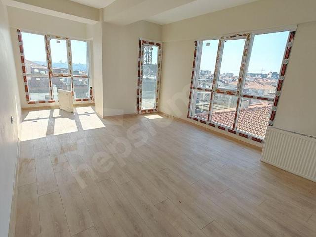 Küçükçekmece, İstanbul içerisinde satılık mülk