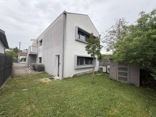 Bureau vente à Bordeaux, Cenon