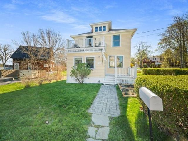 House for sale in Peaks Island, Maine