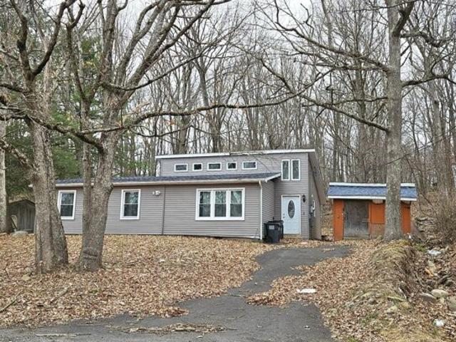 House for sale in Mount Pocono House for sale in Mount Pocono