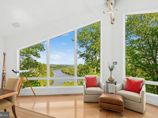 House for sale in Upper Black Eddy