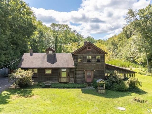 House for sale in Easton, Greater Bridgeport Planning Region