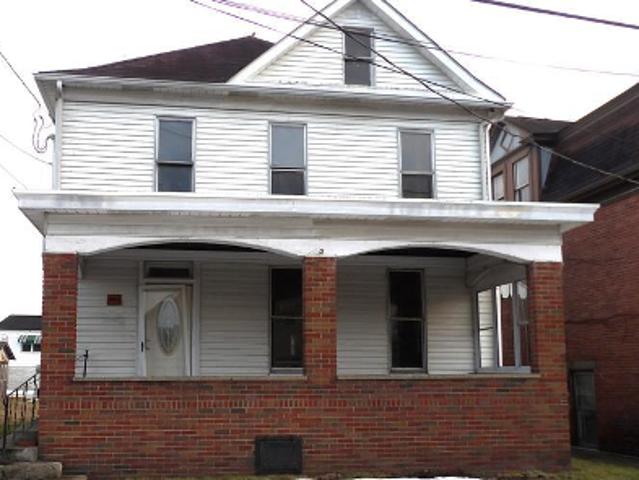 House for sale in Moundsville, West Virginia
