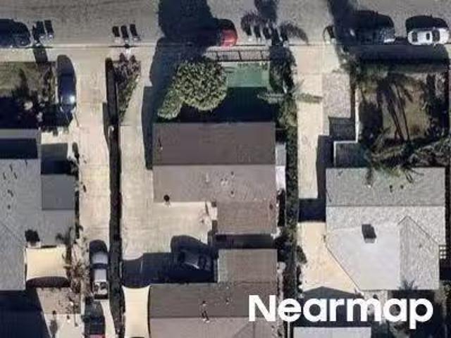 House for sale in Costa Mesa