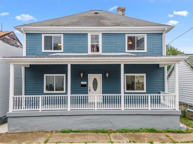 House for sale in Carnegie