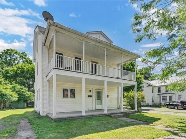 House for sale in Fredonia