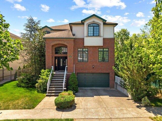 House for sale in Arverne, New York