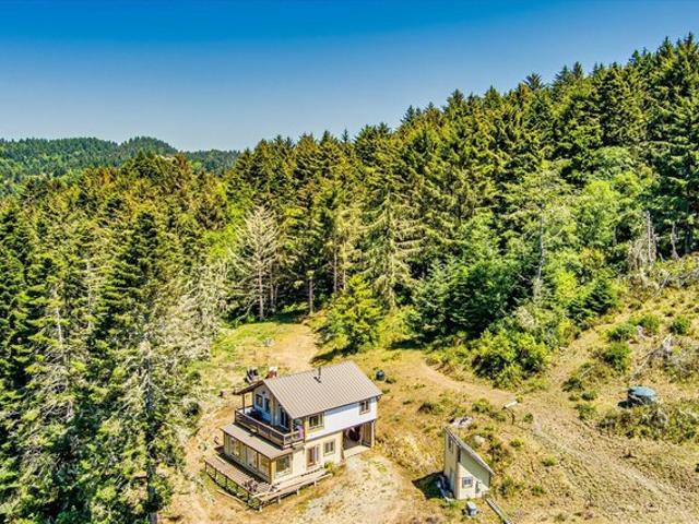 House for sale in Humboldt, California