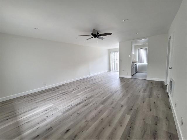 Apartment for rent in Canoga Park, California