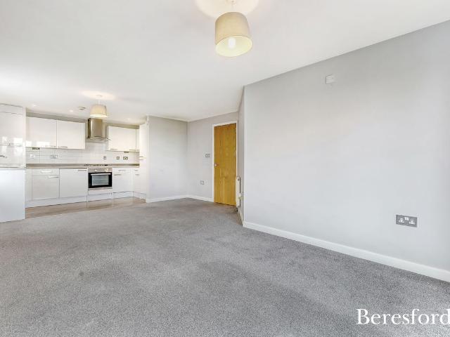 Apartment for rent in Navestock Side, Essex