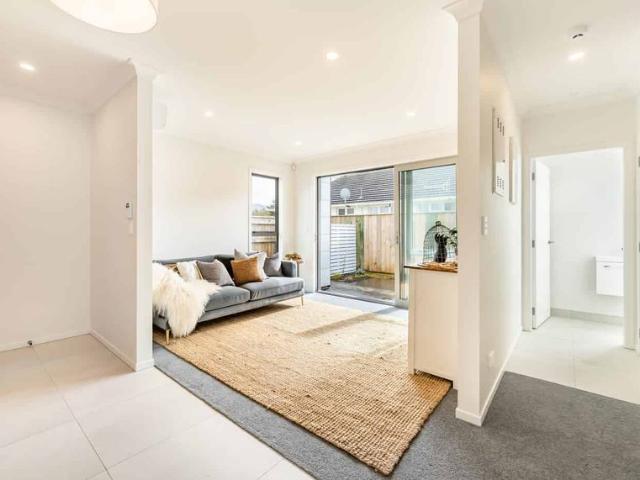 Townhouse for rent in Pauatahanui, Wellington