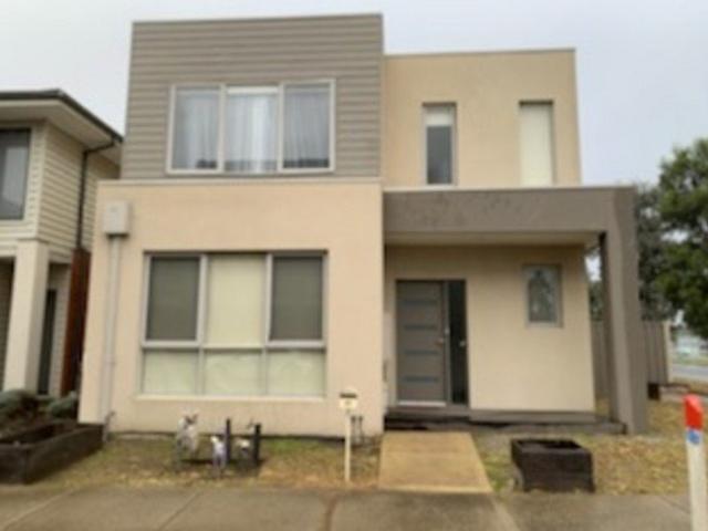 Townhouse for rent in Camerons Creek, Victoria