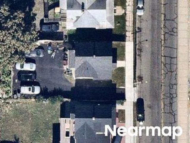 House for sale in Bridgeport