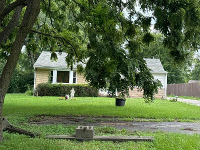 House for sale in Midlothian, Illinois