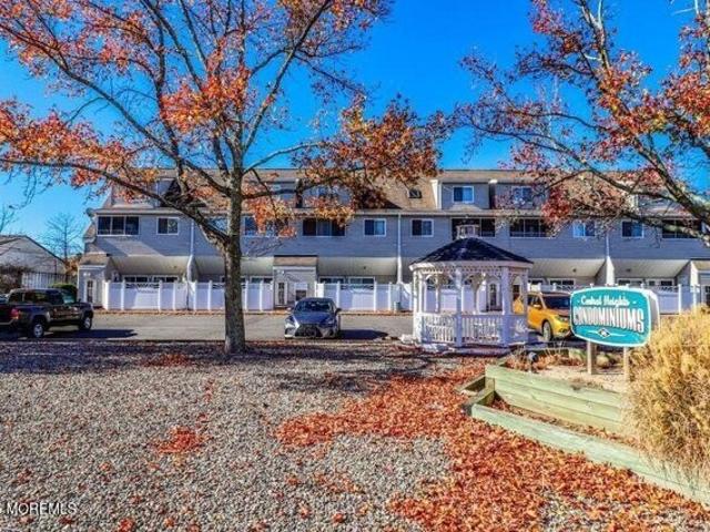 Condo for sale in Island Heights