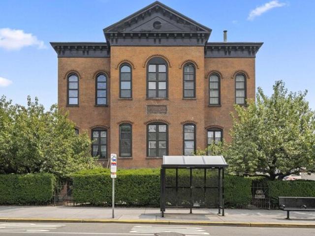 Condo for sale in Jersey City, New Jersey