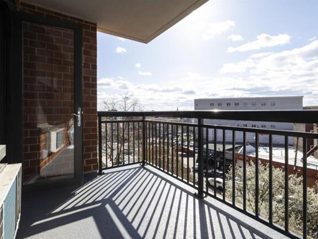 Condo for sale in Hudson, New Jersey