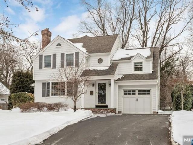 House for sale in Glen Rock, New Jersey