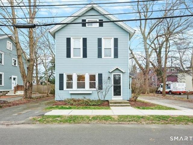 House for sale in Fort Trumbull, Milford