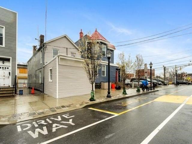 House for sale in Hudson, New Jersey