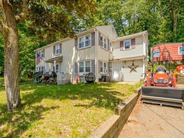Condo for sale in Ayer, Massachusetts