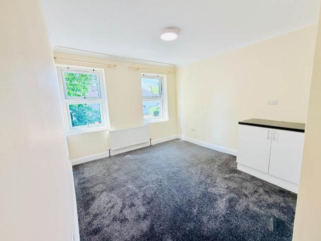 House for rent in Hayes, Greater London