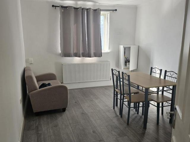 Apartment for rent in London Borough of Hounslow, Greater London