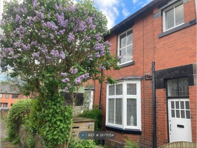 House for rent in Caldermoor, Burnedge